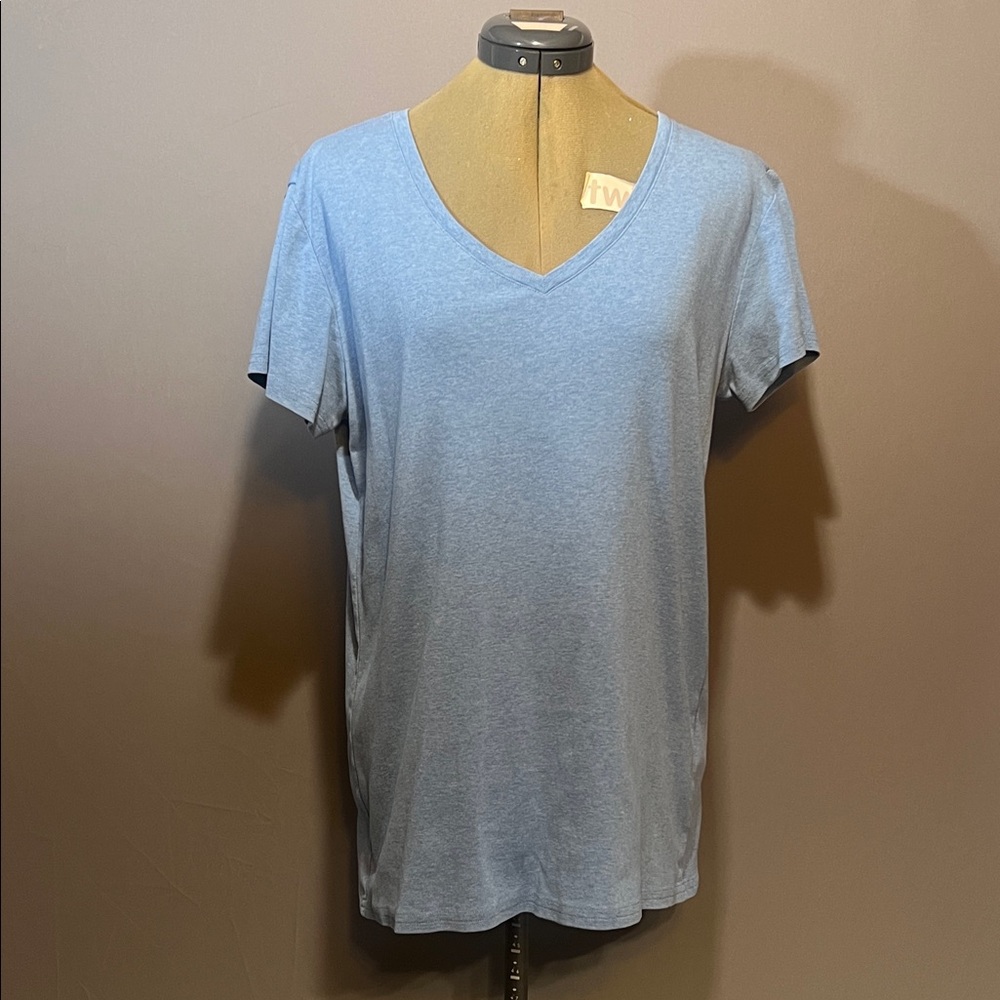 Kirkland Signature Light Blue V-Neck Women's Tee XXL